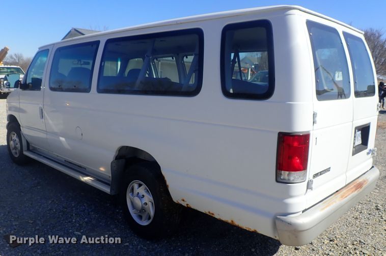 image for item DC3290 1997 Ford Club Wagon  van