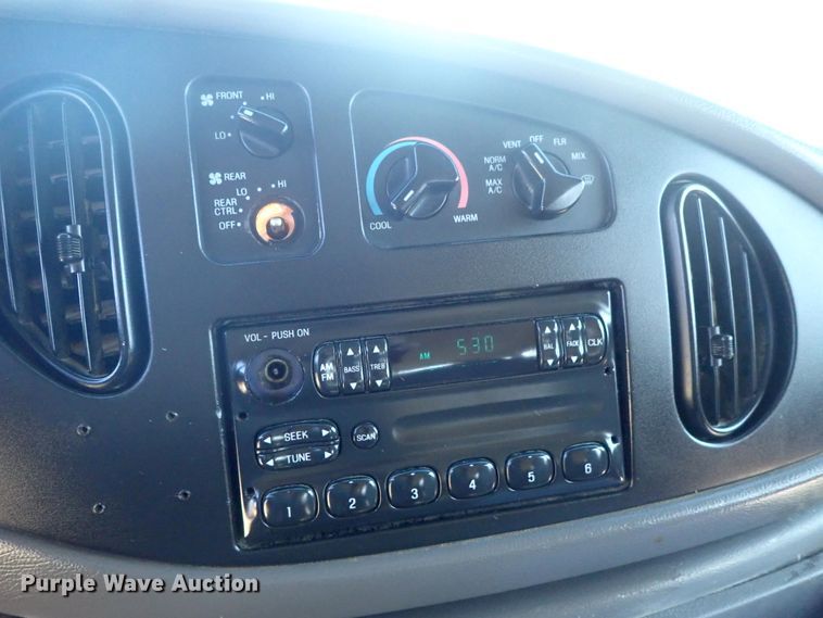 image for item DC3290 1997 Ford Club Wagon  van