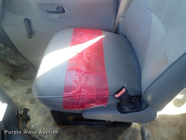 image for item DC3290 1997 Ford Club Wagon  van