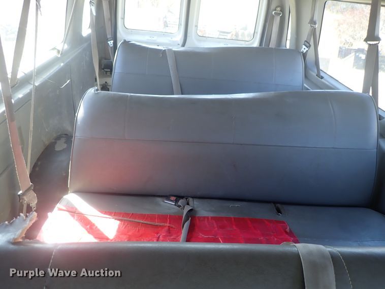 image for item DC3290 1997 Ford Club Wagon  van