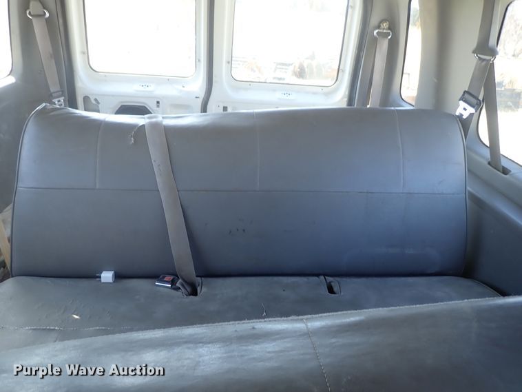 image for item DC3290 1997 Ford Club Wagon  van