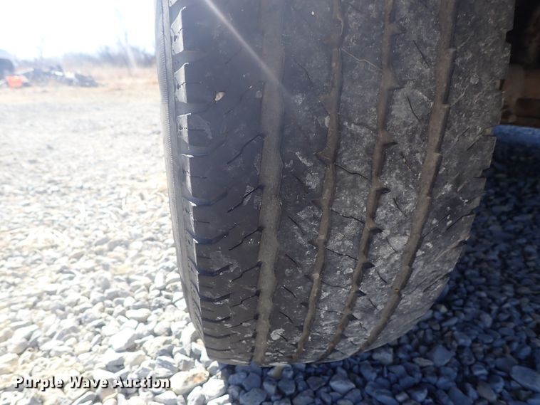 image for item DC3290 1997 Ford Club Wagon  van