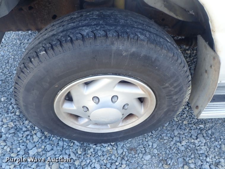 image for item DC3290 1997 Ford Club Wagon  van