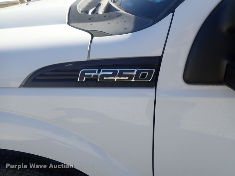 image for item DC3291 2013 Ford F250 Super Duty  Crew Cab pickup truck