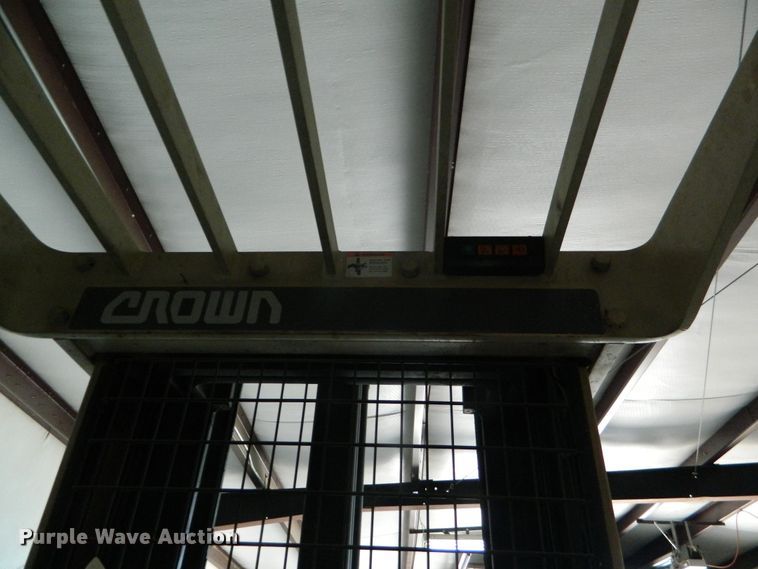 image for item DE4450 Crown 35RRTTS forklift