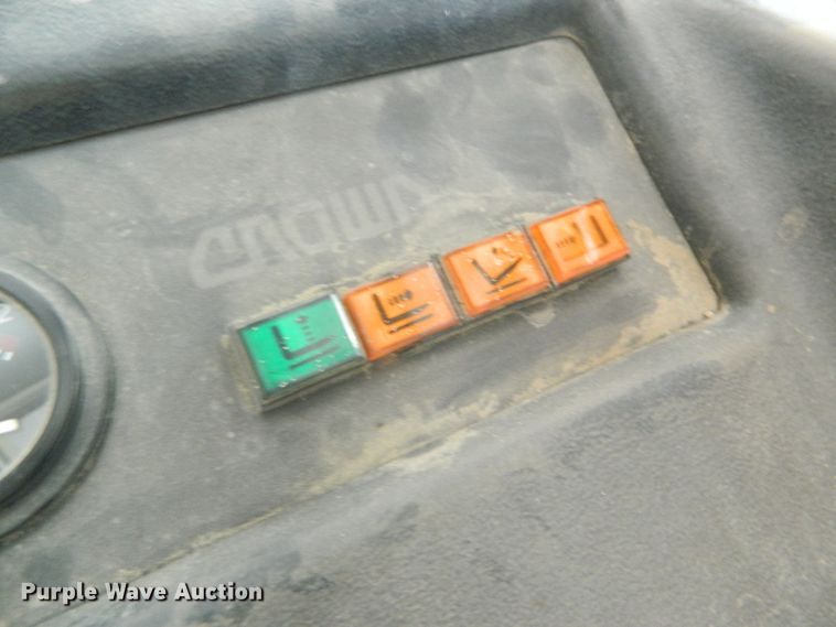 image for item DE4450 Crown 35RRTTS forklift