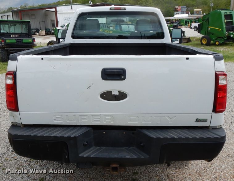 image for item DE5629 2011 Ford F250 Super Duty  pickup truck