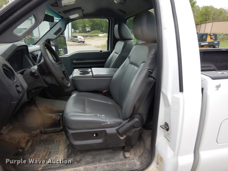 image for item DE5629 2011 Ford F250 Super Duty  pickup truck