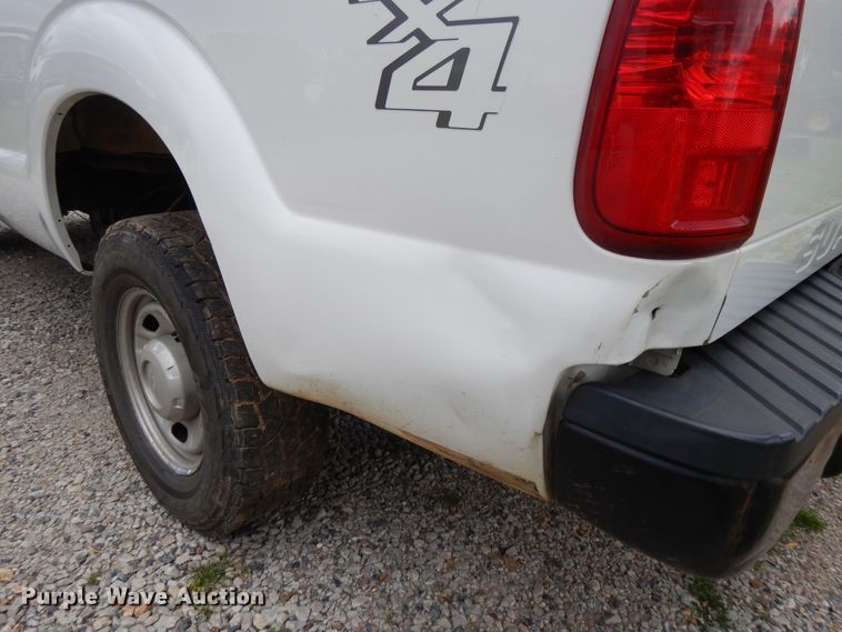 image for item DE5629 2011 Ford F250 Super Duty  pickup truck