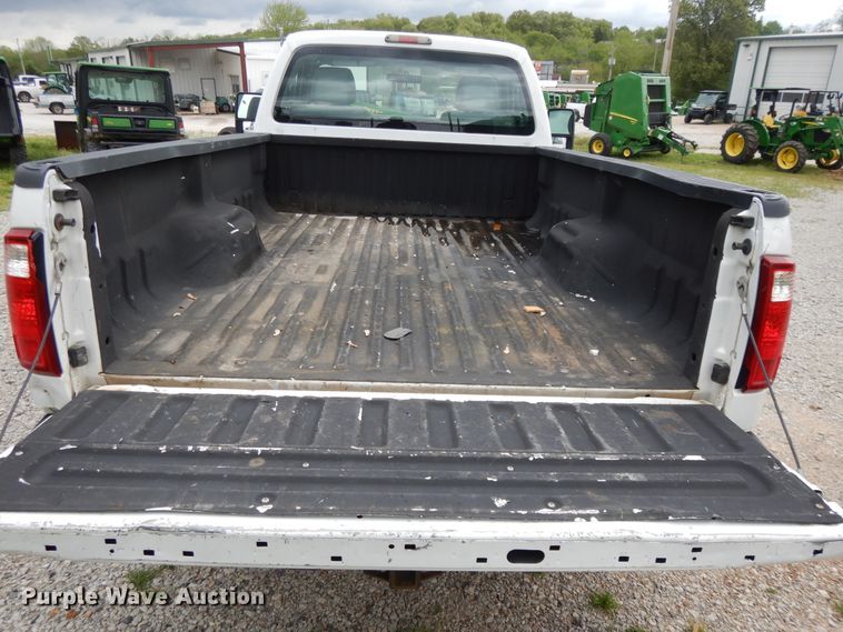 image for item DE5629 2011 Ford F250 Super Duty  pickup truck
