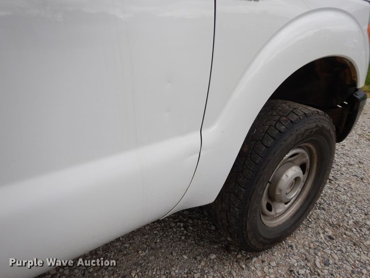 image for item DE5629 2011 Ford F250 Super Duty  pickup truck