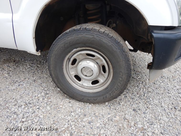 image for item DE5629 2011 Ford F250 Super Duty  pickup truck