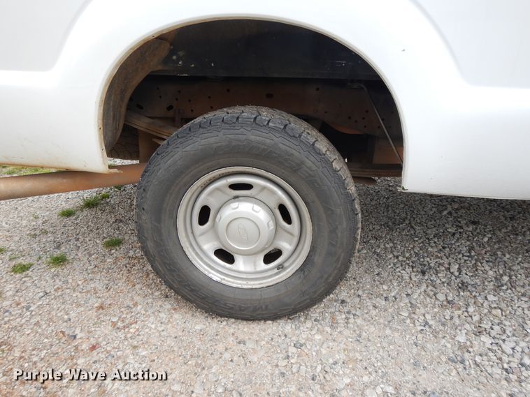 image for item DE5629 2011 Ford F250 Super Duty  pickup truck