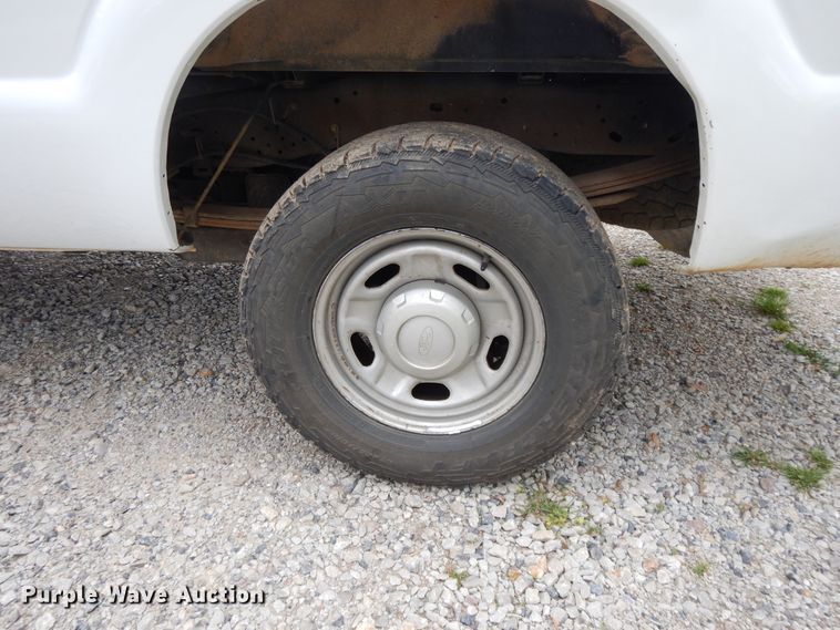 image for item DE5629 2011 Ford F250 Super Duty  pickup truck