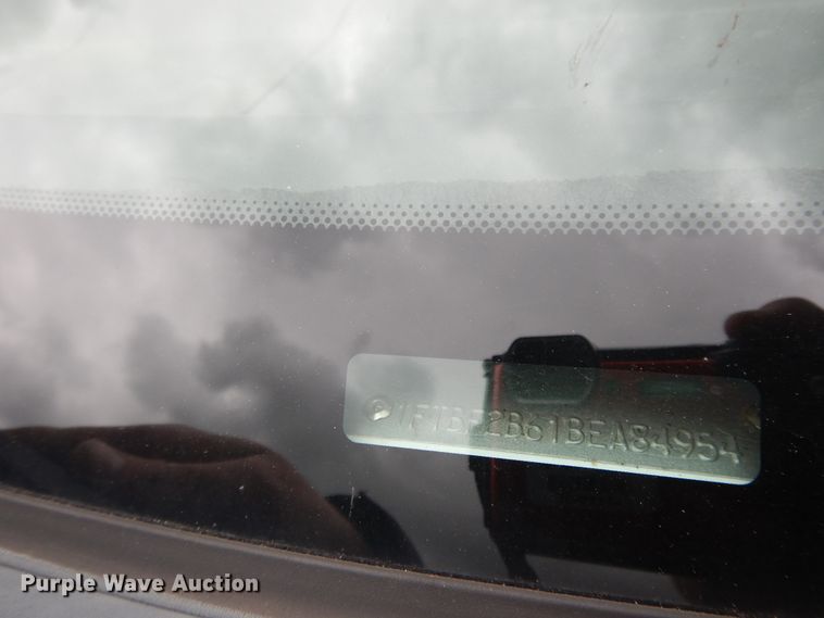 image for item DE5629 2011 Ford F250 Super Duty  pickup truck