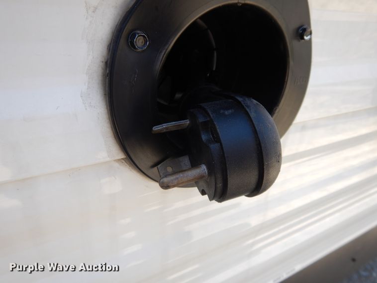 image for item DE5633 2019 Coleman CM285BH19  camper