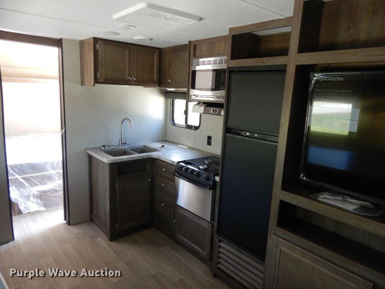 image for item DE5633 2019 Coleman CM285BH19  camper