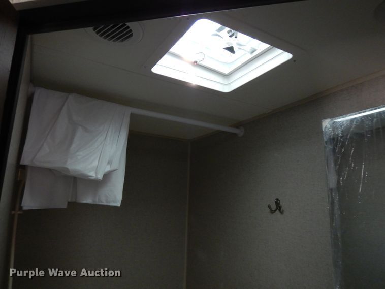 image for item DE5633 2019 Coleman CM285BH19  camper