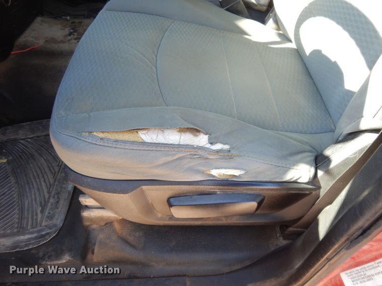 image for item DE5651 2014 Dodge Ram 3500HD  Crew Cab utility bed pickup truck