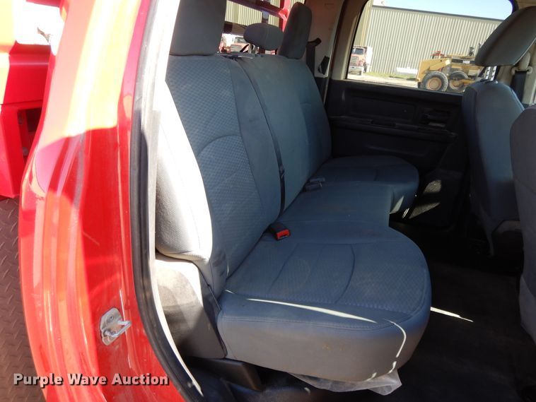 image for item DE5651 2014 Dodge Ram 3500HD  Crew Cab utility bed pickup truck