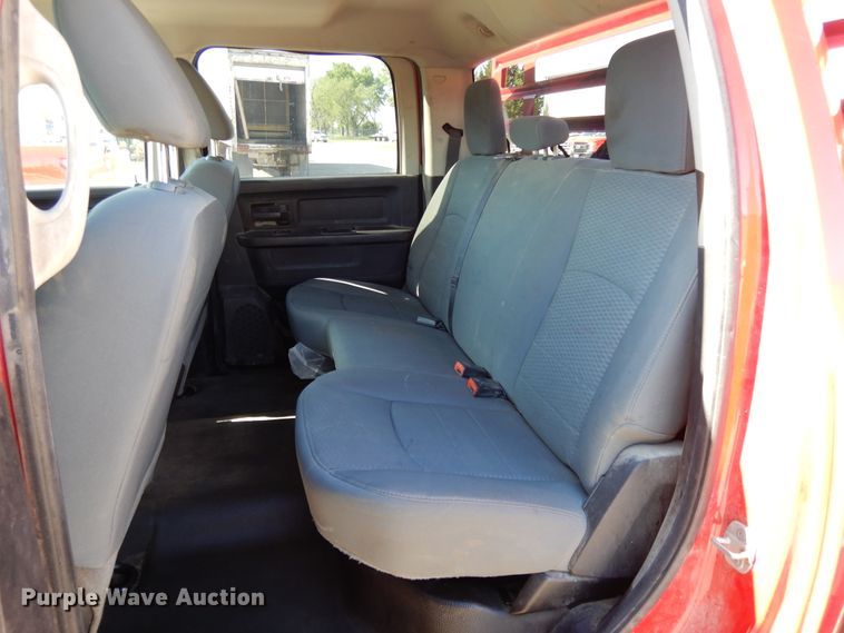 image for item DE5651 2014 Dodge Ram 3500HD  Crew Cab utility bed pickup truck