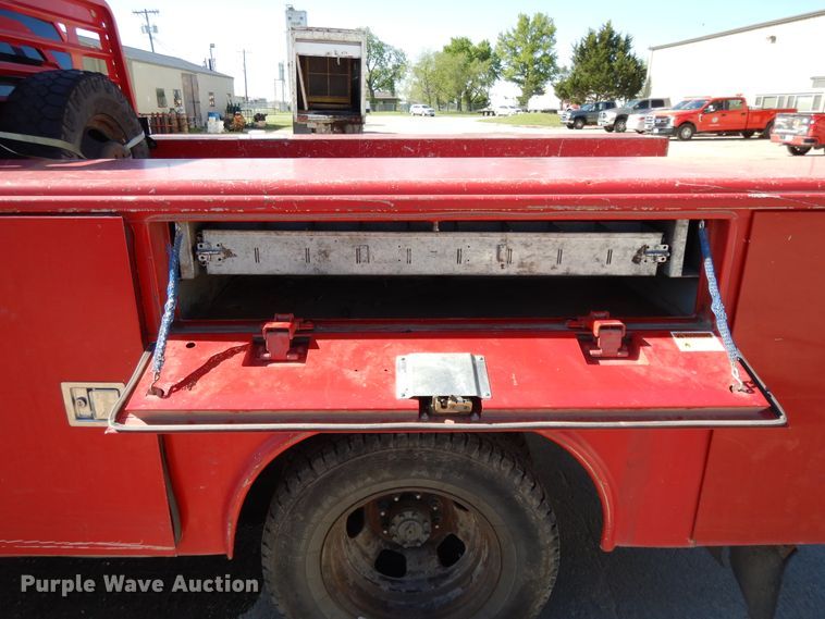 image for item DE5651 2014 Dodge Ram 3500HD  Crew Cab utility bed pickup truck