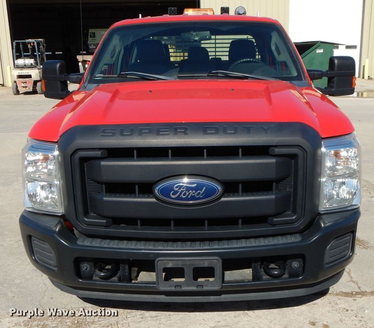 image for item DE5652 2016 Ford F250 Super Duty  Crew Cab pickup truck