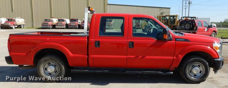 image for item DE5652 2016 Ford F250 Super Duty  Crew Cab pickup truck