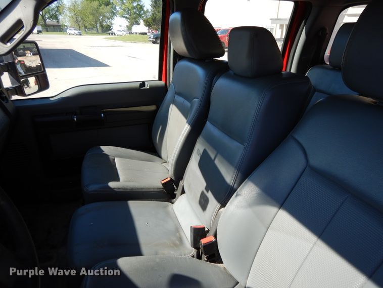 image for item DE5652 2016 Ford F250 Super Duty  Crew Cab pickup truck