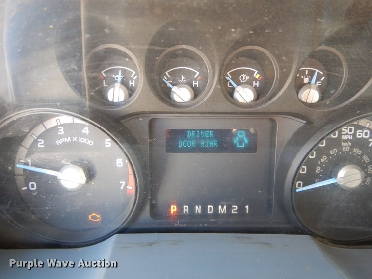 image for item DE5652 2016 Ford F250 Super Duty  Crew Cab pickup truck