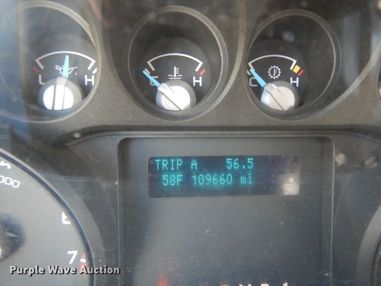 image for item DE5652 2016 Ford F250 Super Duty  Crew Cab pickup truck