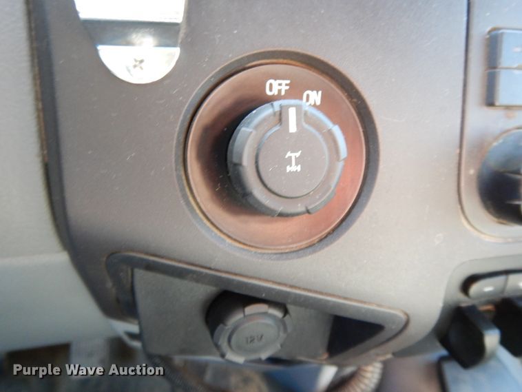 image for item DE5652 2016 Ford F250 Super Duty  Crew Cab pickup truck