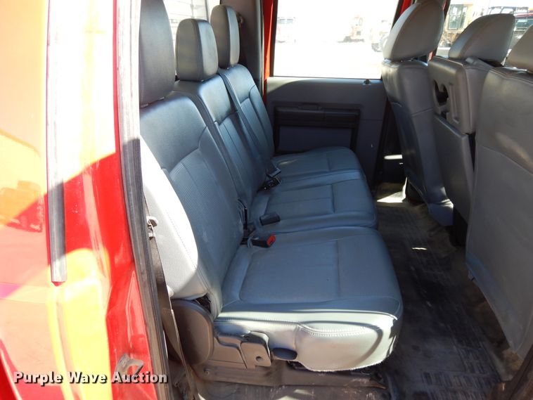 image for item DE5652 2016 Ford F250 Super Duty  Crew Cab pickup truck