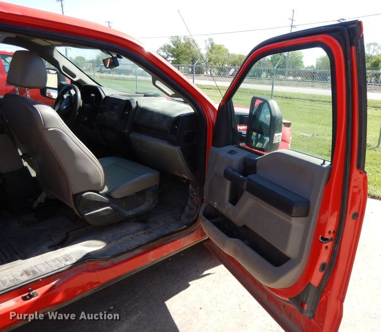 image for item DE5653 2016 Ford F150  SuperCab pickup truck