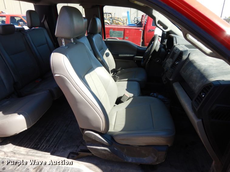 image for item DE5653 2016 Ford F150  SuperCab pickup truck