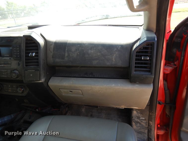 image for item DE5653 2016 Ford F150  SuperCab pickup truck