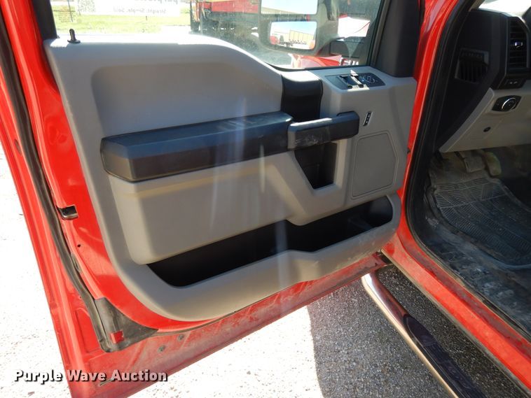 image for item DE5654 2017 Ford F150  SuperCab pickup truck