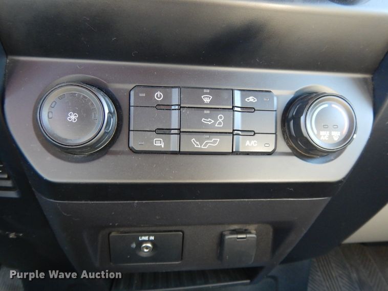 image for item DE5654 2017 Ford F150  SuperCab pickup truck