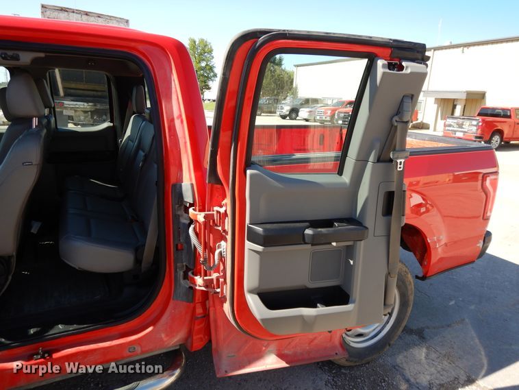 image for item DE5654 2017 Ford F150  SuperCab pickup truck