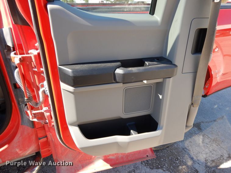 image for item DE5654 2017 Ford F150  SuperCab pickup truck