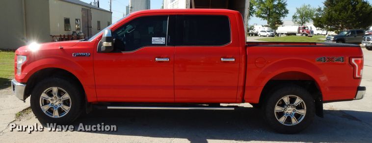 image for item DE5655 2017 Ford F150  SuperCrew pickup truck