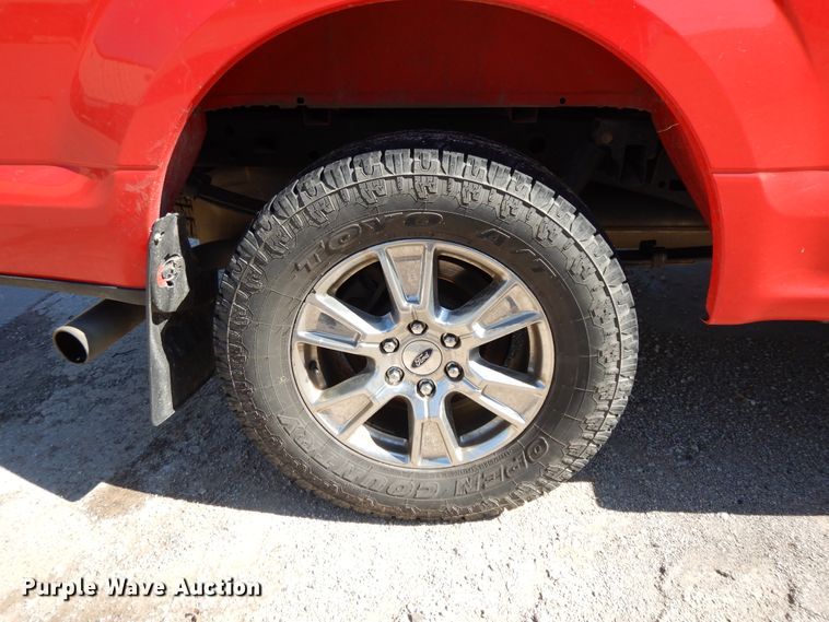 image for item DE5655 2017 Ford F150  SuperCrew pickup truck