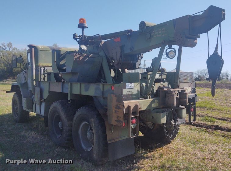 image for item DE6909 1991 Harsco M932A  wrecker truck