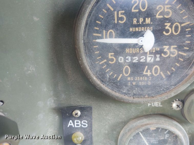 image for item DE6909 1991 Harsco M932A  wrecker truck