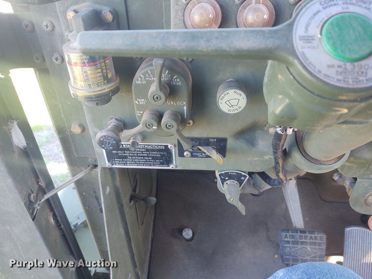 image for item DE6909 1991 Harsco M932A  wrecker truck