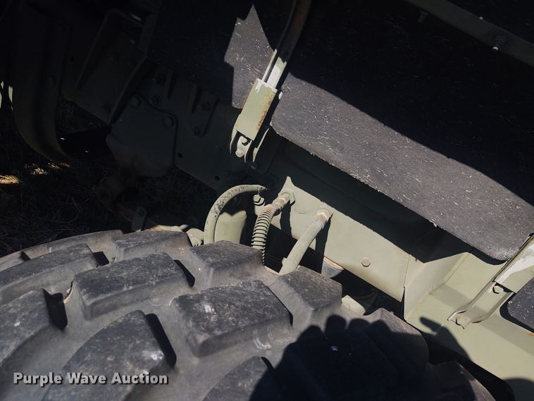 image for item DE6909 1991 Harsco M932A  wrecker truck