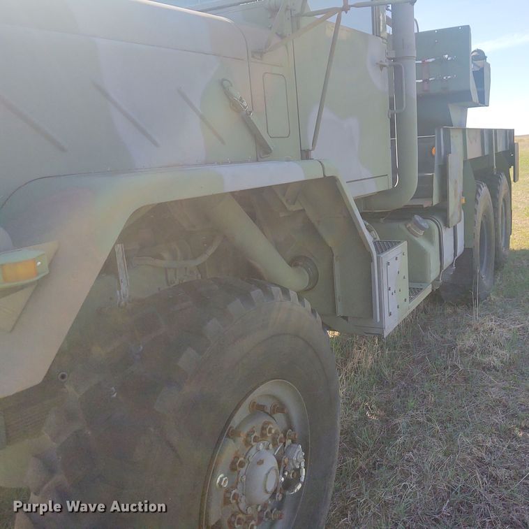 image for item DE6909 1991 Harsco M932A  wrecker truck