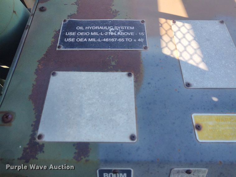 image for item DE6909 1991 Harsco M932A  wrecker truck