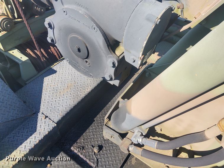 image for item DE6909 1991 Harsco M932A  wrecker truck