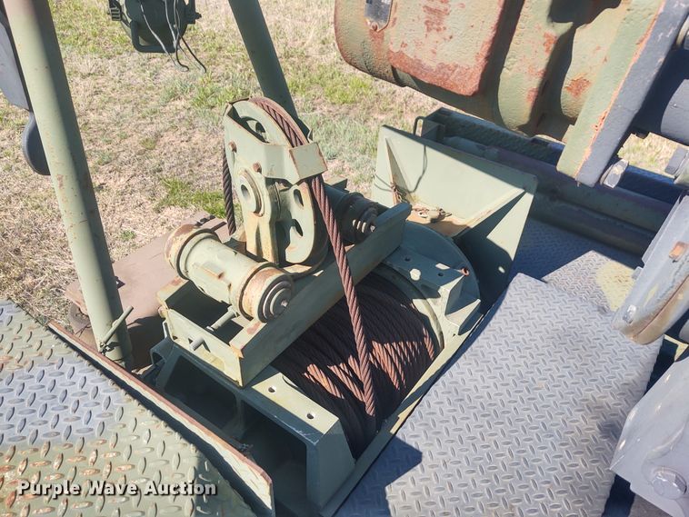 image for item DE6909 1991 Harsco M932A  wrecker truck